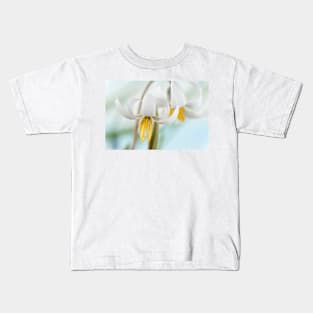 Erythronium dens-canis var. niveum  Dogs tooth violet  Trout lily Kids T-Shirt